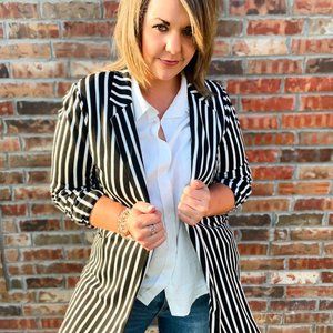 Andree By Unit Stripe Cardigan Size Medium